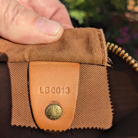 Louis Vuitton Monogram Canvas Speedy 30 - Picture 16 of 16